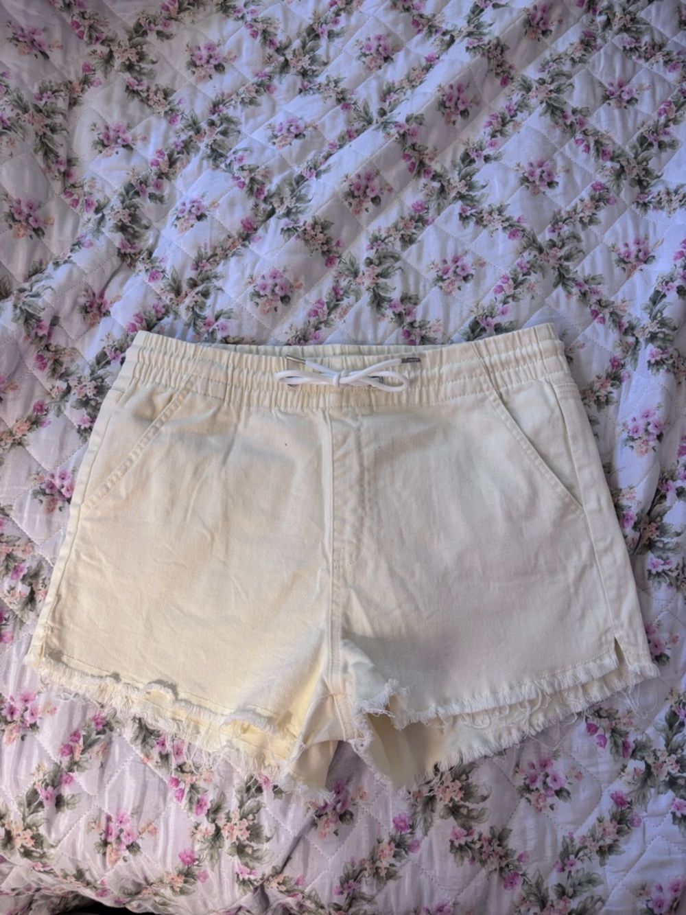 Women’s Cotton Frayed Hem Drawstring Shorts